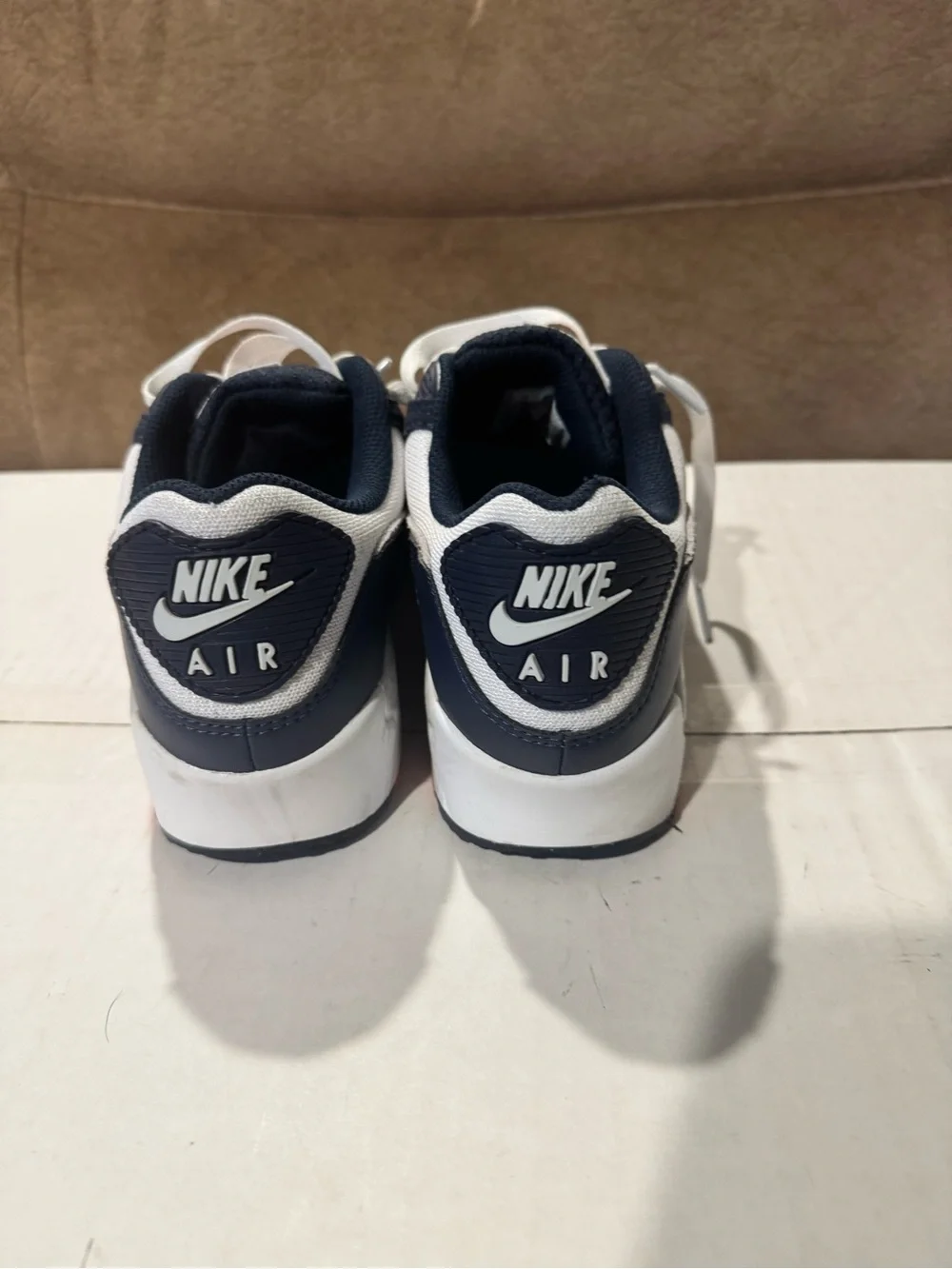 Nike Kids air max 90 size 7.5 Sneakers in White, Navy & Red